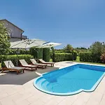 Gorgeous In * Banjol